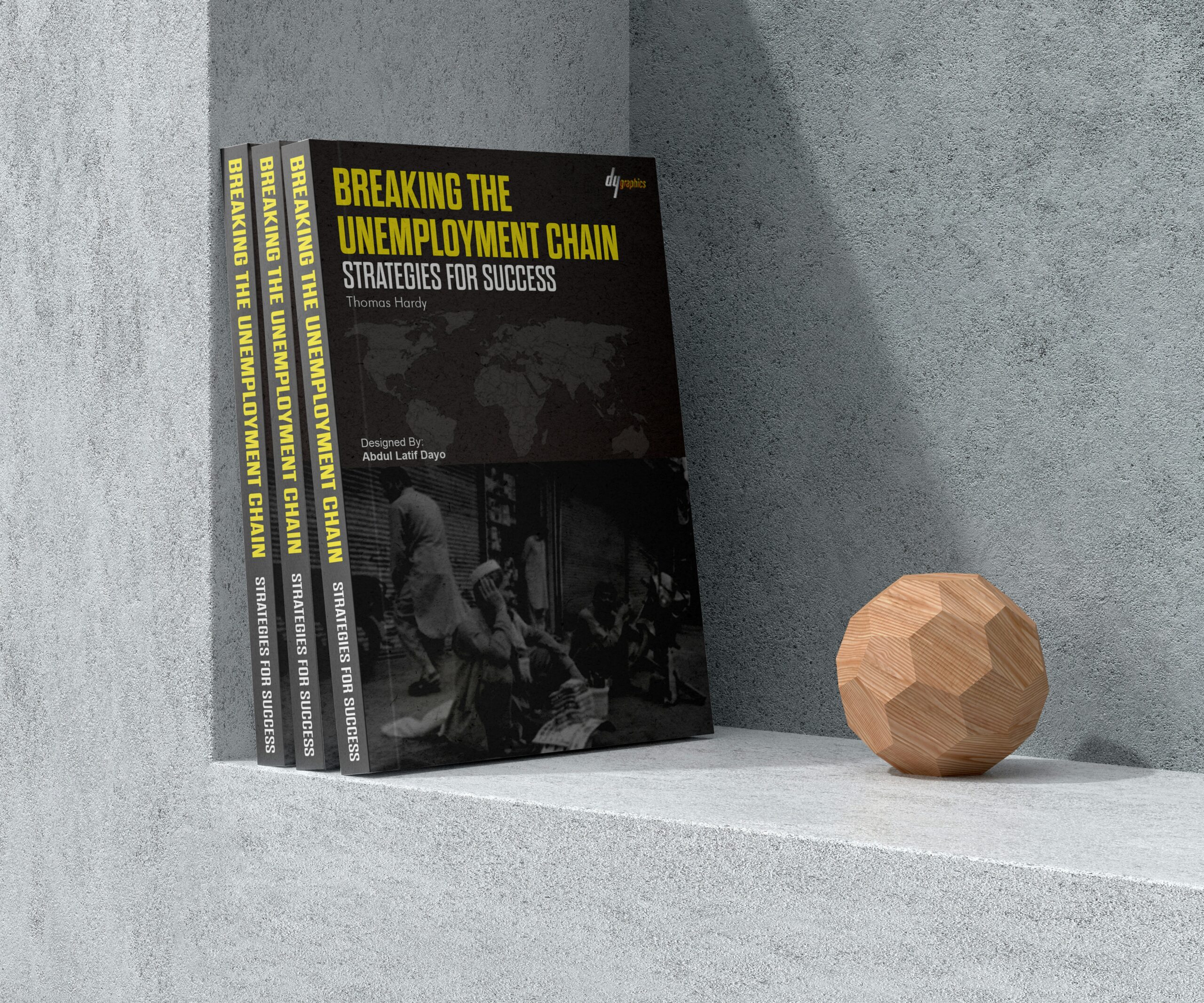 Táticas Avançadas de Retargeting no Shopify 1 a book sitting on top of a shelf next to a wooden object