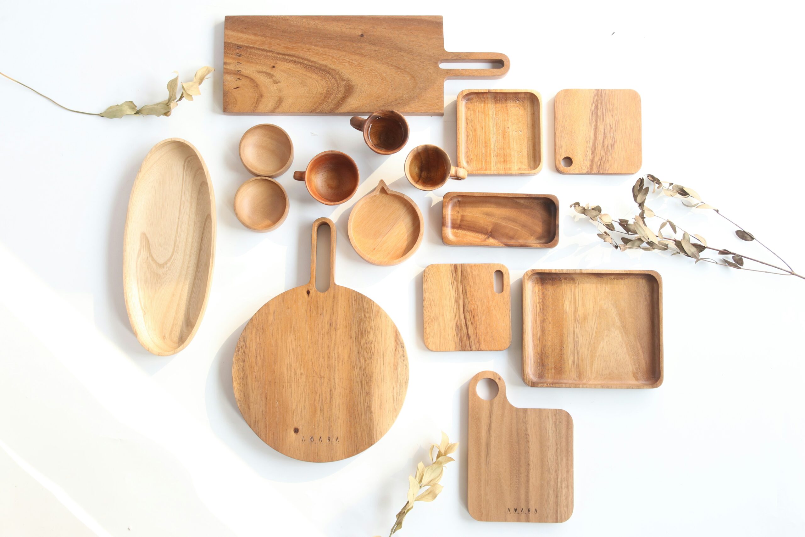 Top 5 Ferramentas de Cozinha para Comprar no AliExpress 1 top view of assorted shape and sized wooden kitchen utensils